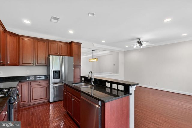 25450 HOPTON HOUSE TER, Chantilly, VA 20152