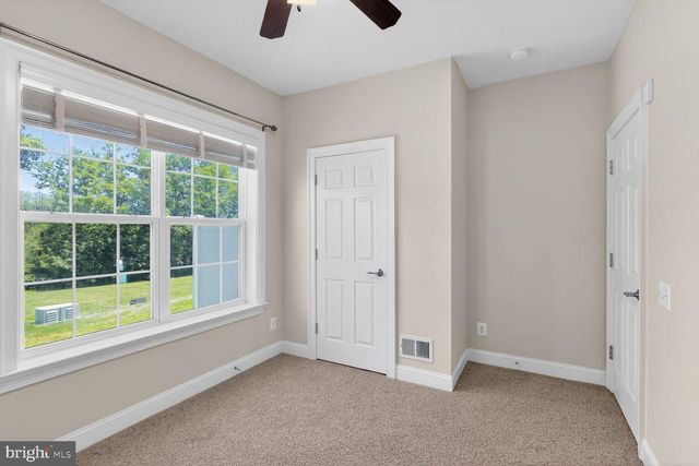 25450 HOPTON HOUSE TER, Chantilly, VA 20152