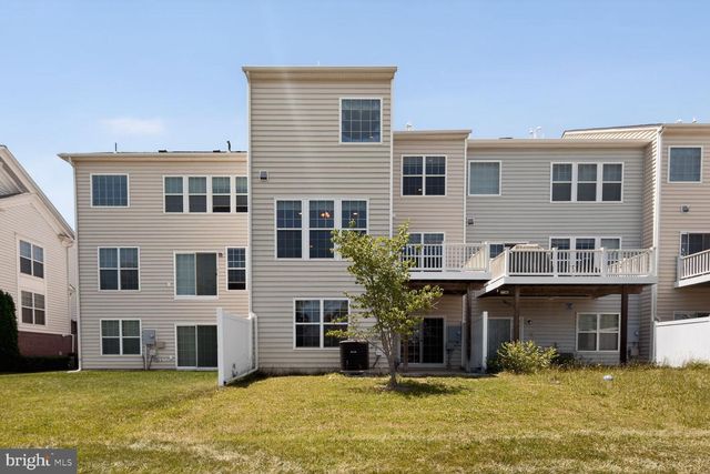 25450 HOPTON HOUSE TER, Chantilly, VA 20152