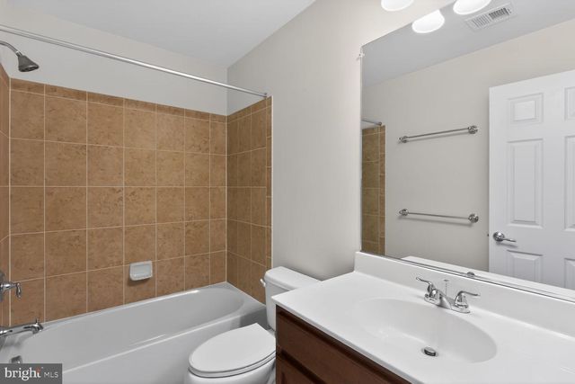 25450 HOPTON HOUSE TER, Chantilly, VA 20152