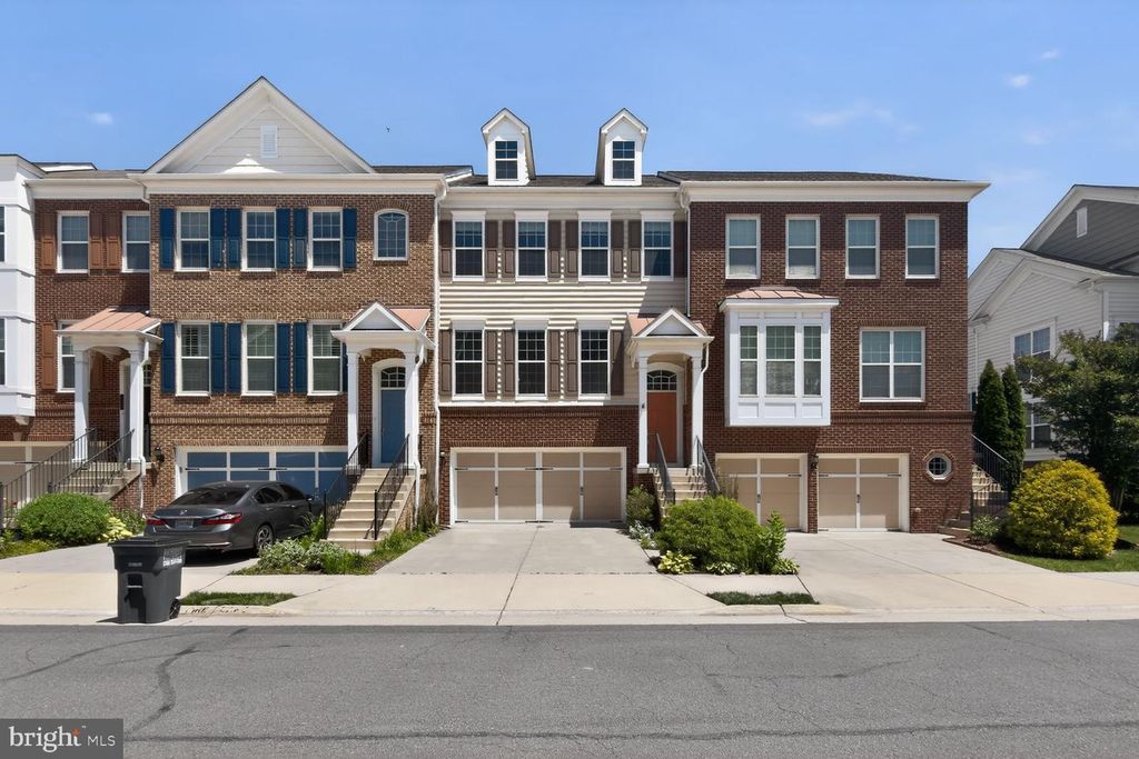25450 HOPTON HOUSE TER, Chantilly, VA 20152