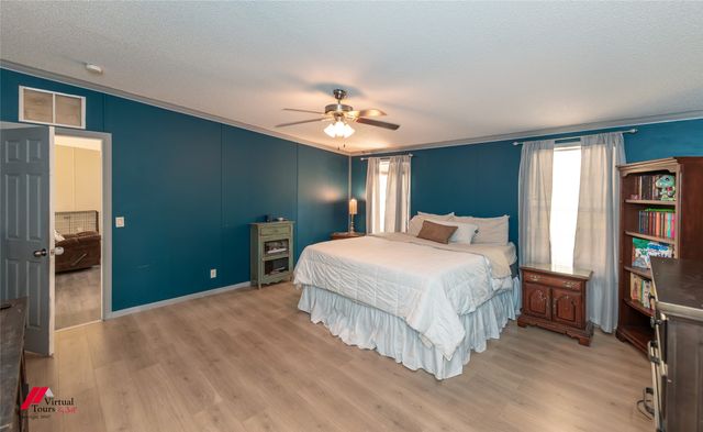 7873 W Lakeshore, Shreveport, LA 71107