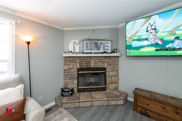 7873 W Lakeshore, Shreveport, LA 71107