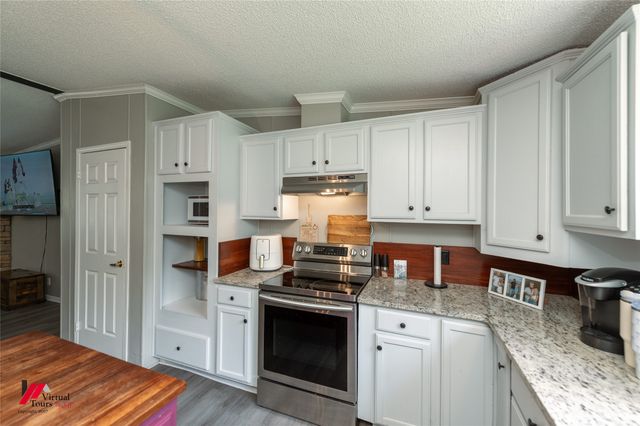 7873 W Lakeshore, Shreveport, LA 71107
