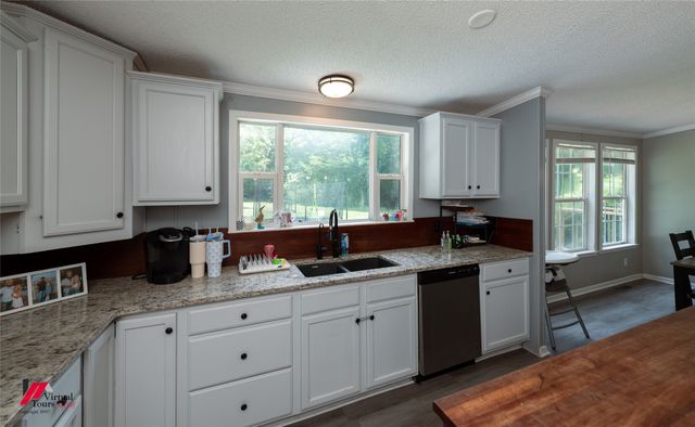 7873 W Lakeshore, Shreveport, LA 71107
