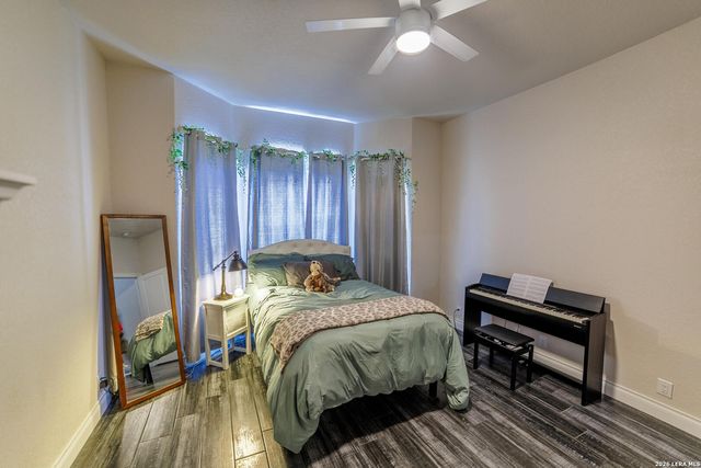 2127 Oakwood, New Braunfels, TX 78132