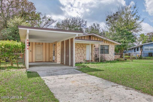 6886 TOM THUMB Drive, Jacksonville, FL 32210