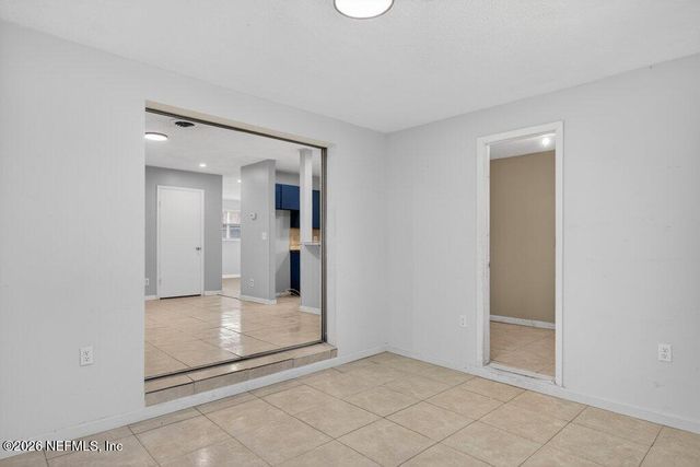 6886 TOM THUMB Drive, Jacksonville, FL 32210