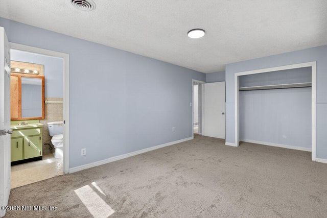 6886 TOM THUMB Drive, Jacksonville, FL 32210