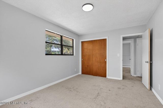 6886 TOM THUMB Drive, Jacksonville, FL 32210