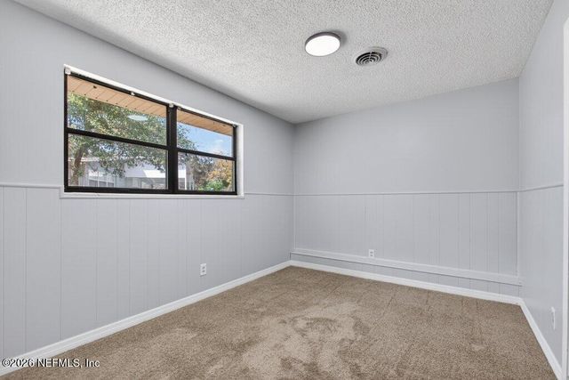 6886 TOM THUMB Drive, Jacksonville, FL 32210