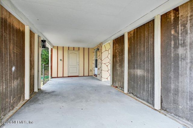 6886 TOM THUMB Drive, Jacksonville, FL 32210