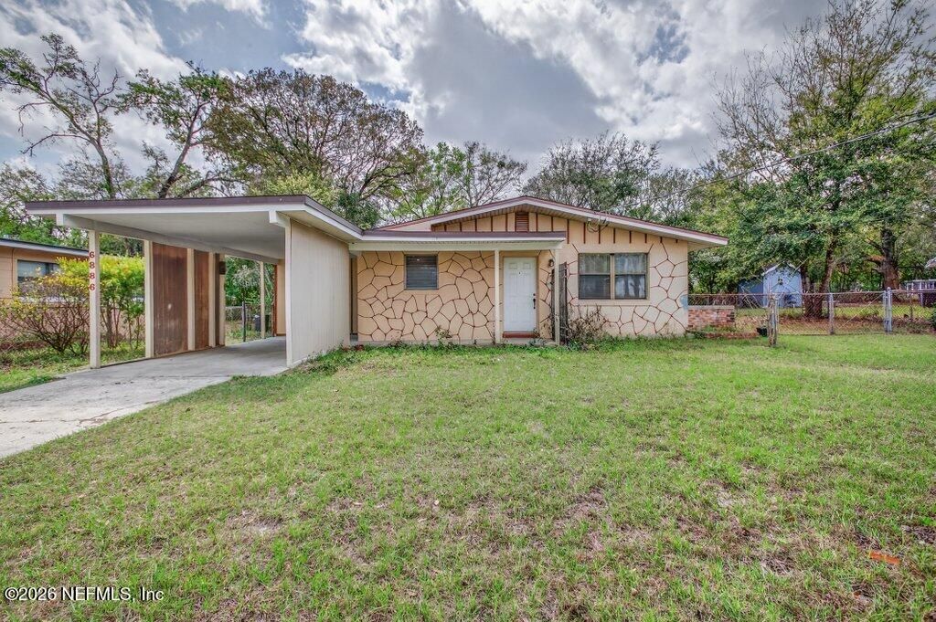 6886 TOM THUMB Drive, Jacksonville, FL 32210