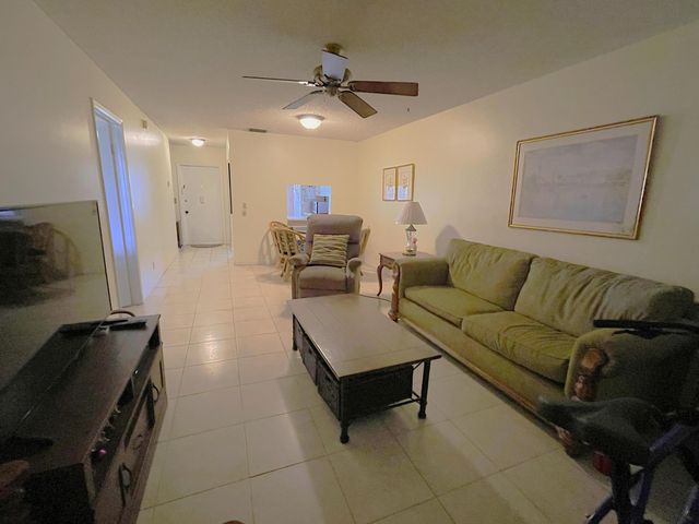 229 Lake Meryl Drive, West Palm Beach, FL 33411