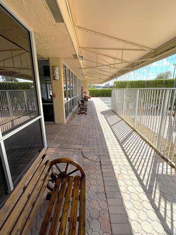 229 Lake Meryl Drive, West Palm Beach, FL 33411