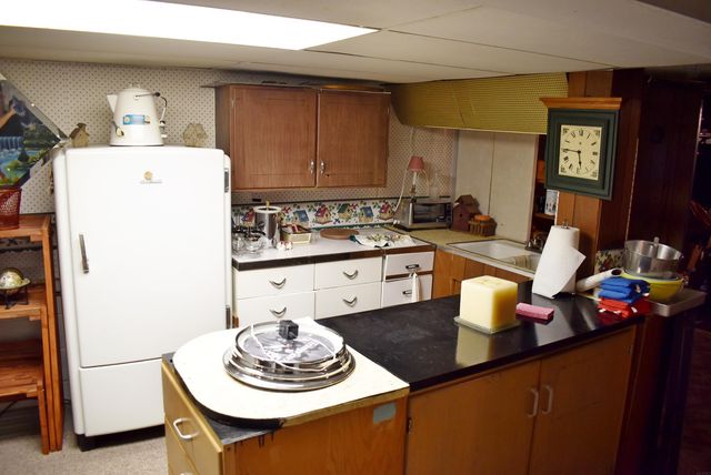 1832 Cedar View Road, Charles City, IA 50616