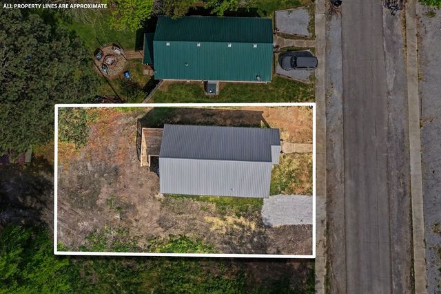 219 Cherry St, Guthrie, KY 42234