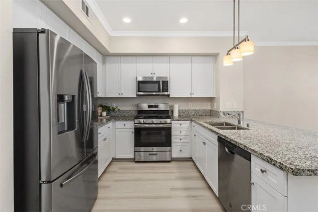 10292 Artesia Boulevard, Bellflower, CA 90706