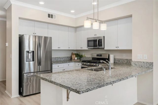 10292 Artesia Boulevard, Bellflower, CA 90706