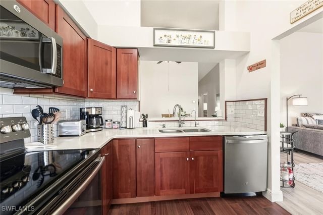 7360 Glenmoor LN 4305, Naples, FL 34104