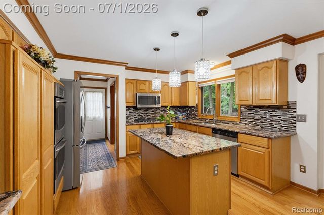 21596 Chase Drive, Novi, MI 48375