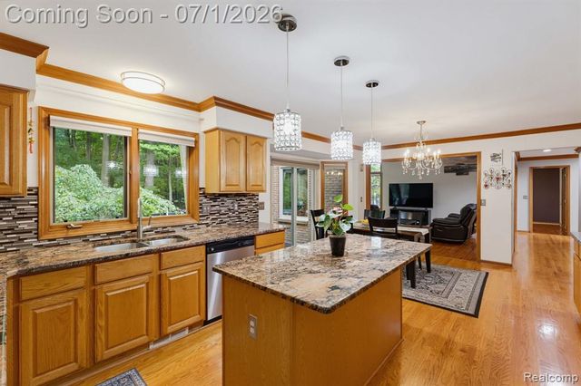 21596 Chase Drive, Novi, MI 48375