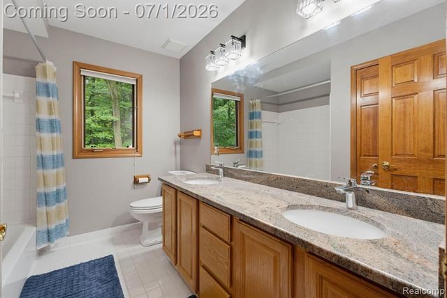 21596 Chase Drive, Novi, MI 48375