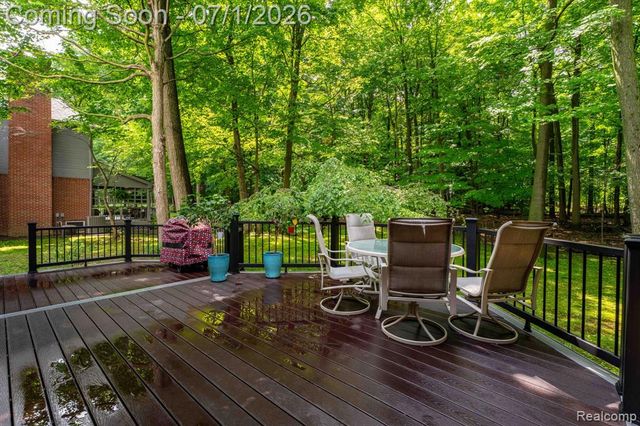 21596 Chase Drive, Novi, MI 48375