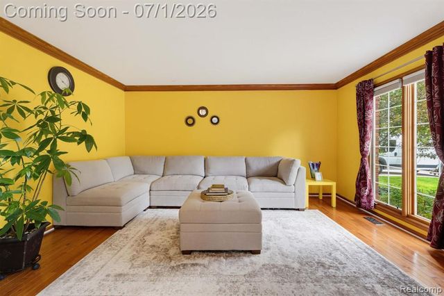21596 Chase Drive, Novi, MI 48375