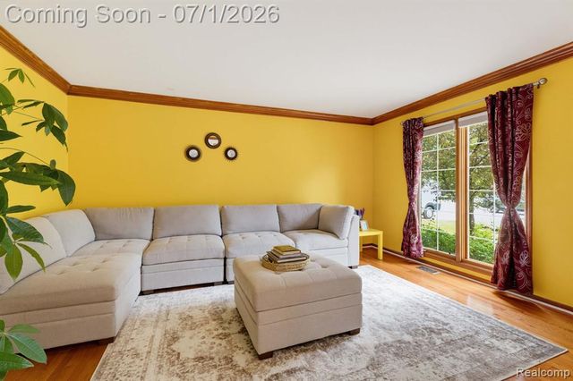 21596 Chase Drive, Novi, MI 48375