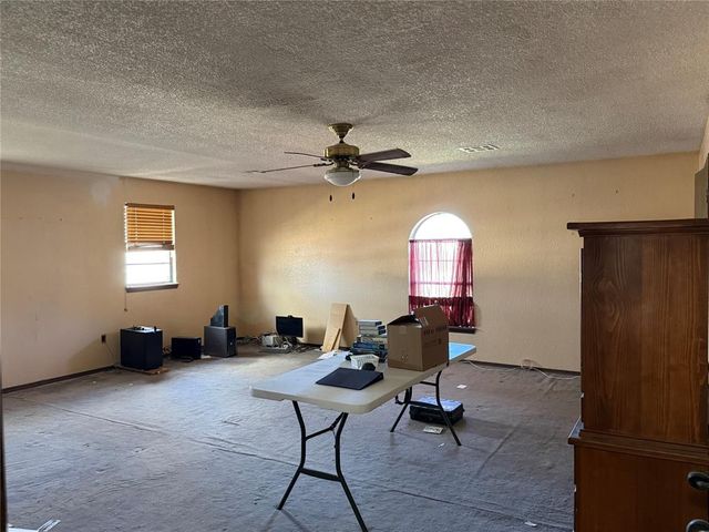 2347 County Road 1214, Blanchard, OK 73010