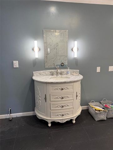 2347 County Road 1214, Blanchard, OK 73010