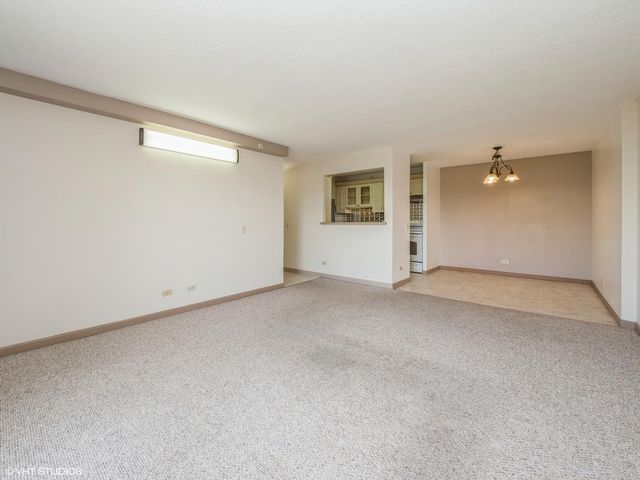 1800 Huntington Boulevard 409, Hoffman Estates, IL 60169