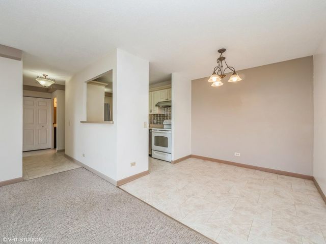 1800 Huntington Boulevard 409, Hoffman Estates, IL 60169