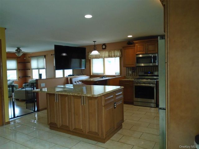 306 Seagirt Avenue, Far Rockaway, NY 11691