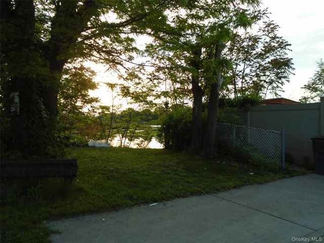 306 Seagirt Avenue, Far Rockaway, NY 11691