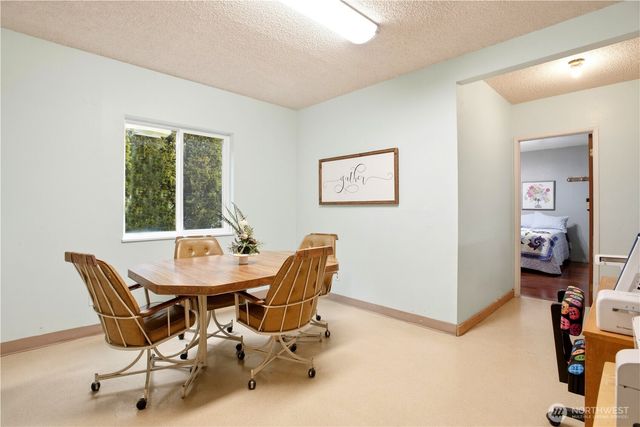 3506 Columbia Heights Road, Longview, WA 98632