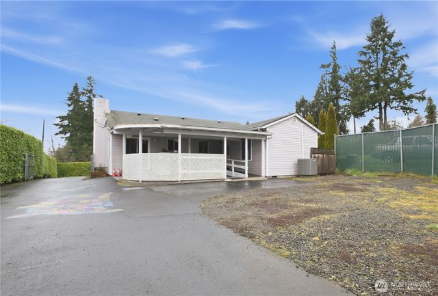 3506 Columbia Heights Road, Longview, WA 98632