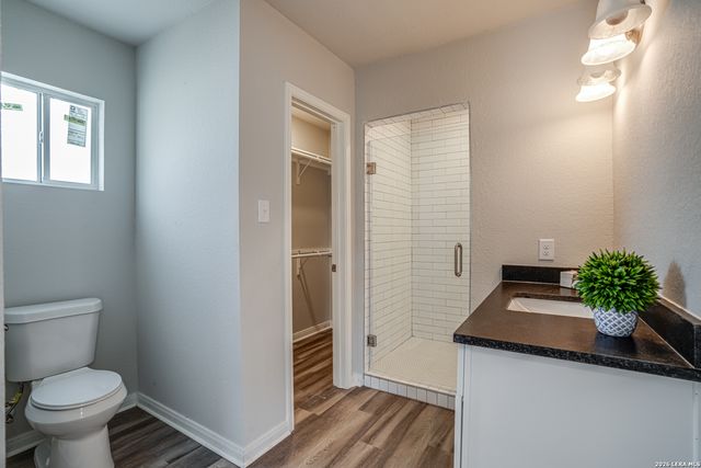 2411 W Huisache Av., San Antonio, TX 78228