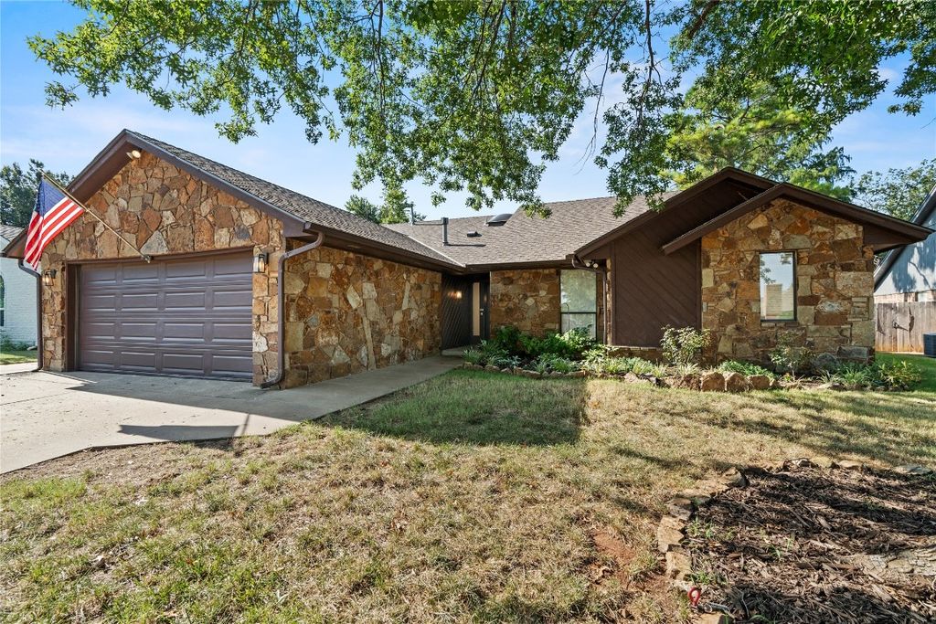 11216 NW 112th Street, Yukon, OK 73099