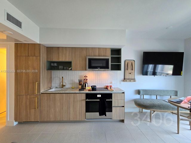 601 NE 1 Avenue 3406, Miami, FL 33132