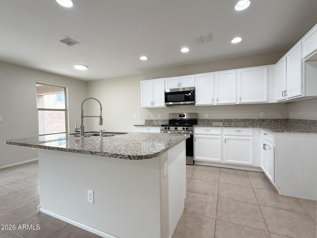 6051 E SOTOL Drive, Florence, AZ 85132