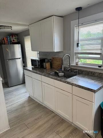 20 Cherry Street, Waterbury, CT 06702