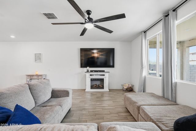 17168 W Running Deer Trail, Surprise, AZ 85387