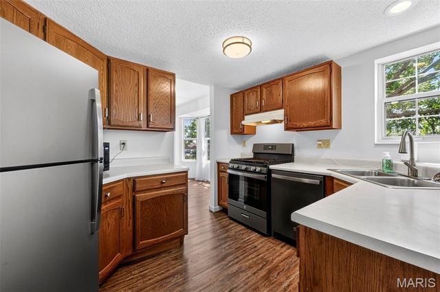 5510 Hennessey Court, St Louis, MO 63139