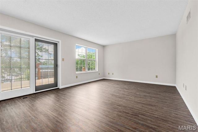5510 Hennessey Court, St Louis, MO 63139
