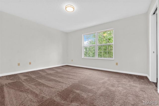 5510 Hennessey Court, St Louis, MO 63139