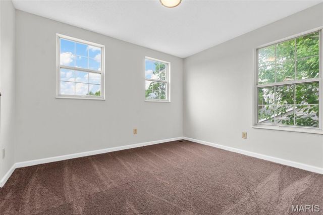 5510 Hennessey Court, St Louis, MO 63139