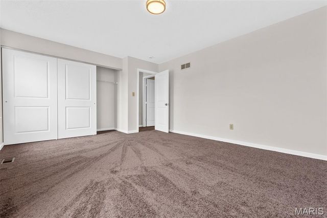 5510 Hennessey Court, St Louis, MO 63139
