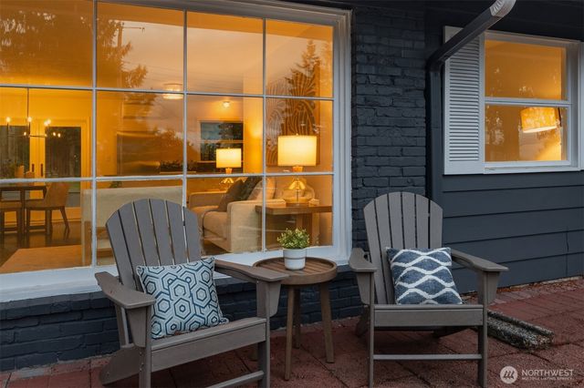 16628 SE 26th Street, Bellevue, WA 98008